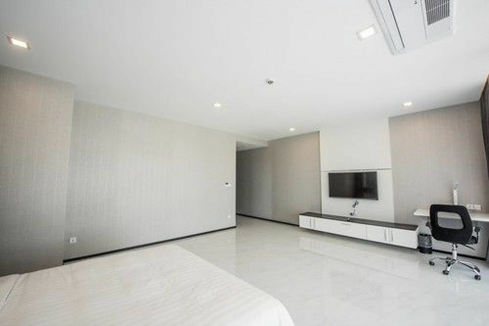 Maline Exclusive Serviced Apartments Phnom-Penh Buitenkant foto