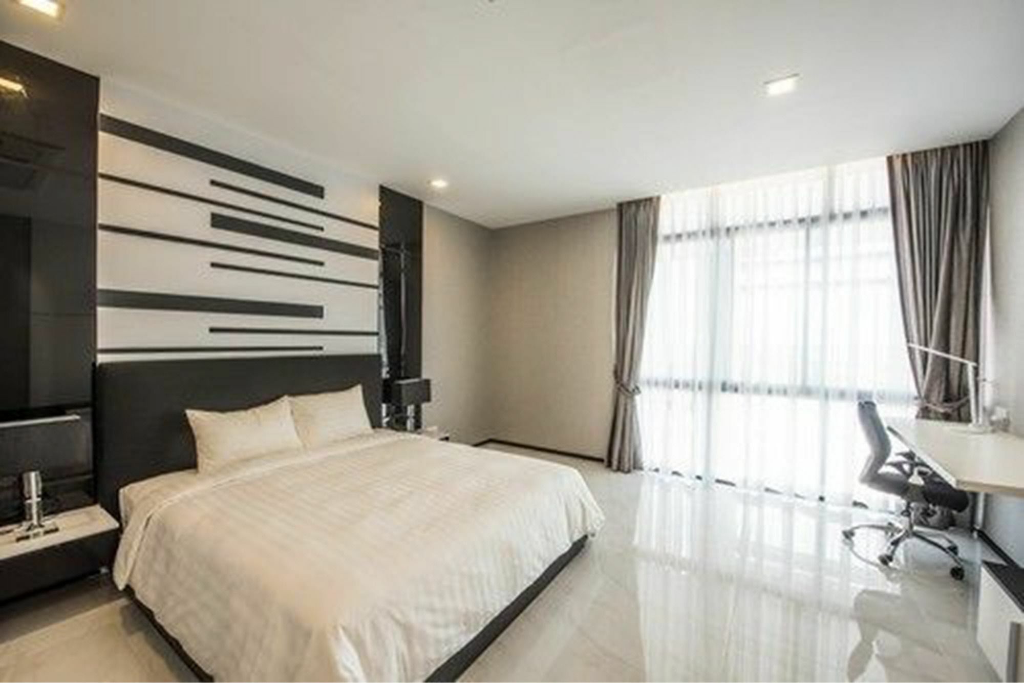 Maline Exclusive Serviced Apartments Phnom-Penh Buitenkant foto